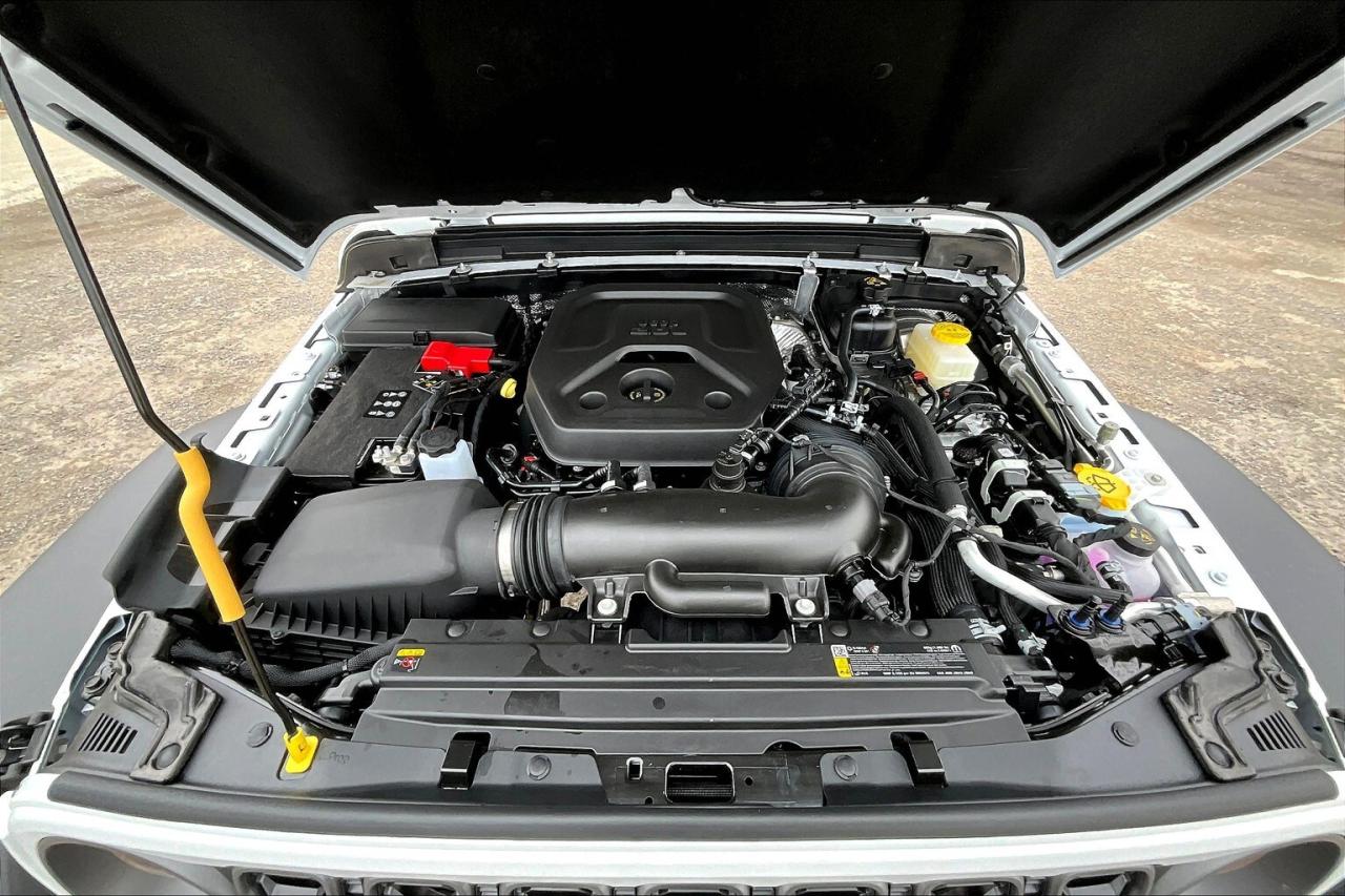 2025 Jeep Wrangler SPORT 4DR | HARDTOP | CARPLAY | 12.3" SCREEN Photo