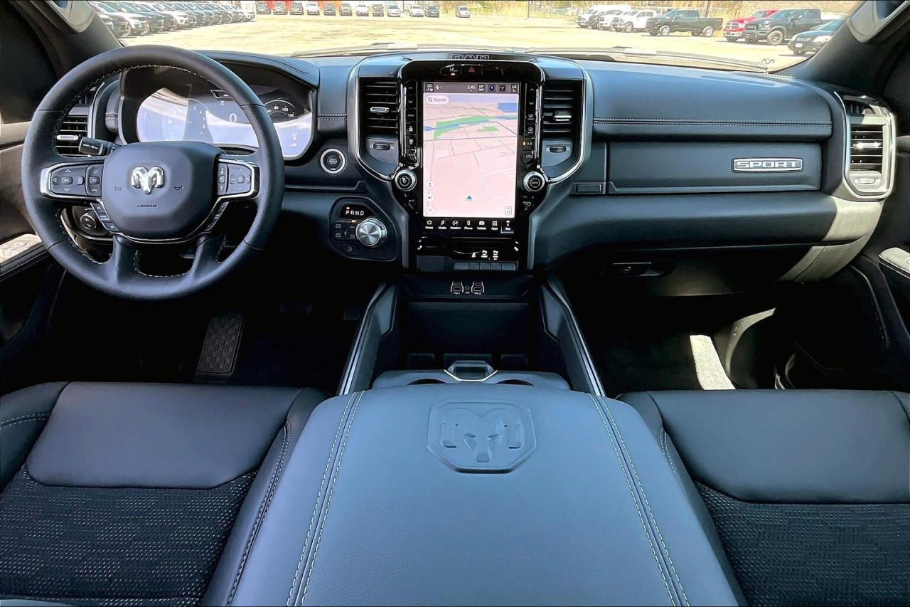 2025 RAM 1500 SPORT CREW | 12" Screen | Nav | 20" Alloys Photo4