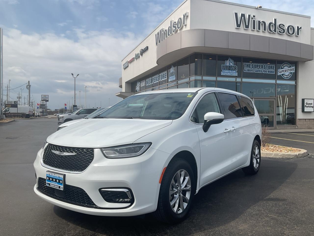 Used 2023 Chrysler Pacifica AWD,LEATHER,POWER TAILGATE for sale in Windsor, ON