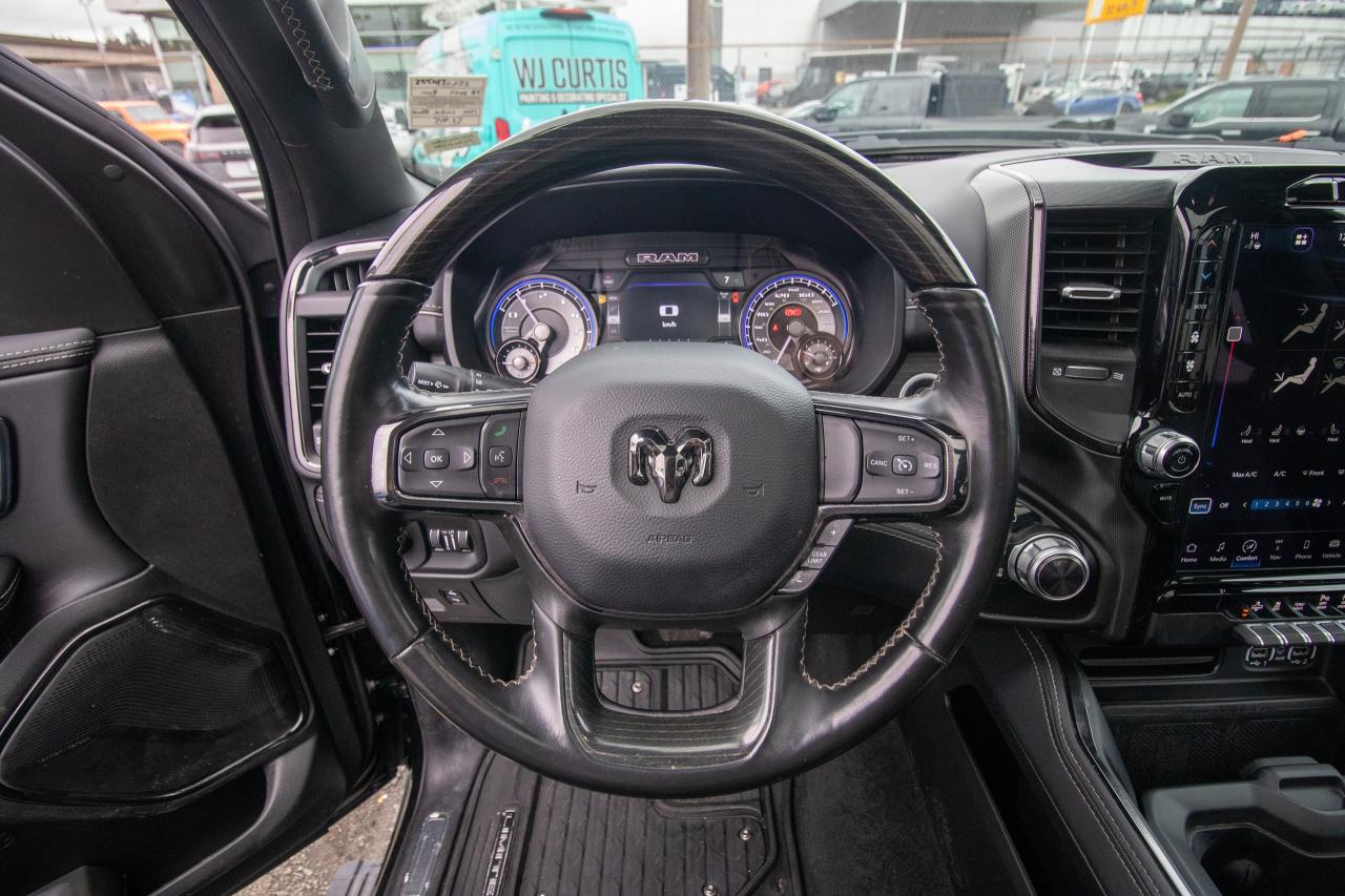 2022 RAM 1500 Limited 4x4 Crew Cab 5'7" Box Photo5