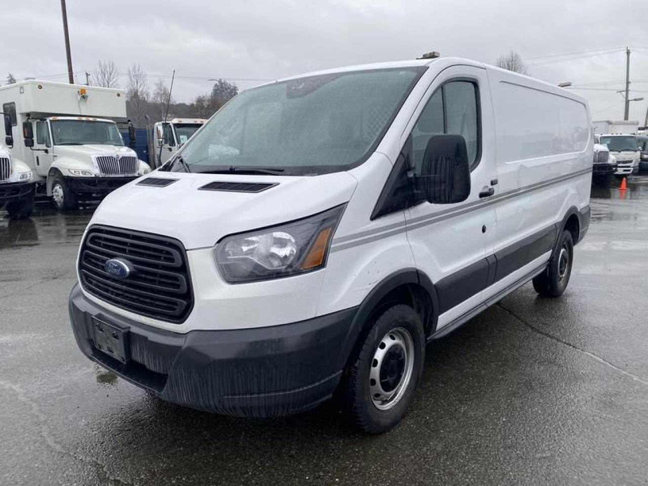 Used 2018 Ford Transit 250 Van Low Roof  Cargo Van 130-inch  WheelBase for sale in Burnaby, BC