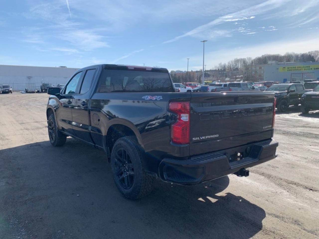 2025 Chevrolet Silverado 1500 Custom Photo2