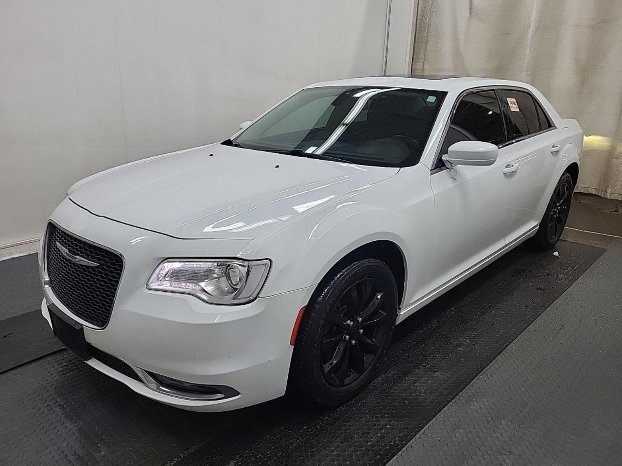 Used 2017 Chrysler 300 Touring AWD-LEATHER-PAN ROOF-NAVIGATION-REMOTE STA for sale in Tilbury, ON