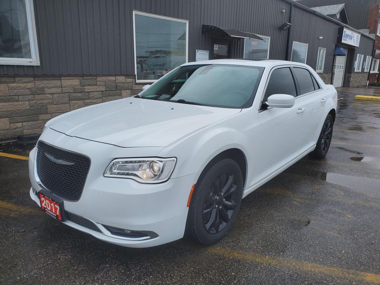 Used 2017 Chrysler 300 Touring AWD-LEATHER-PAN ROOF-NAVIGATION-REMOTE STA for sale in Tilbury, ON