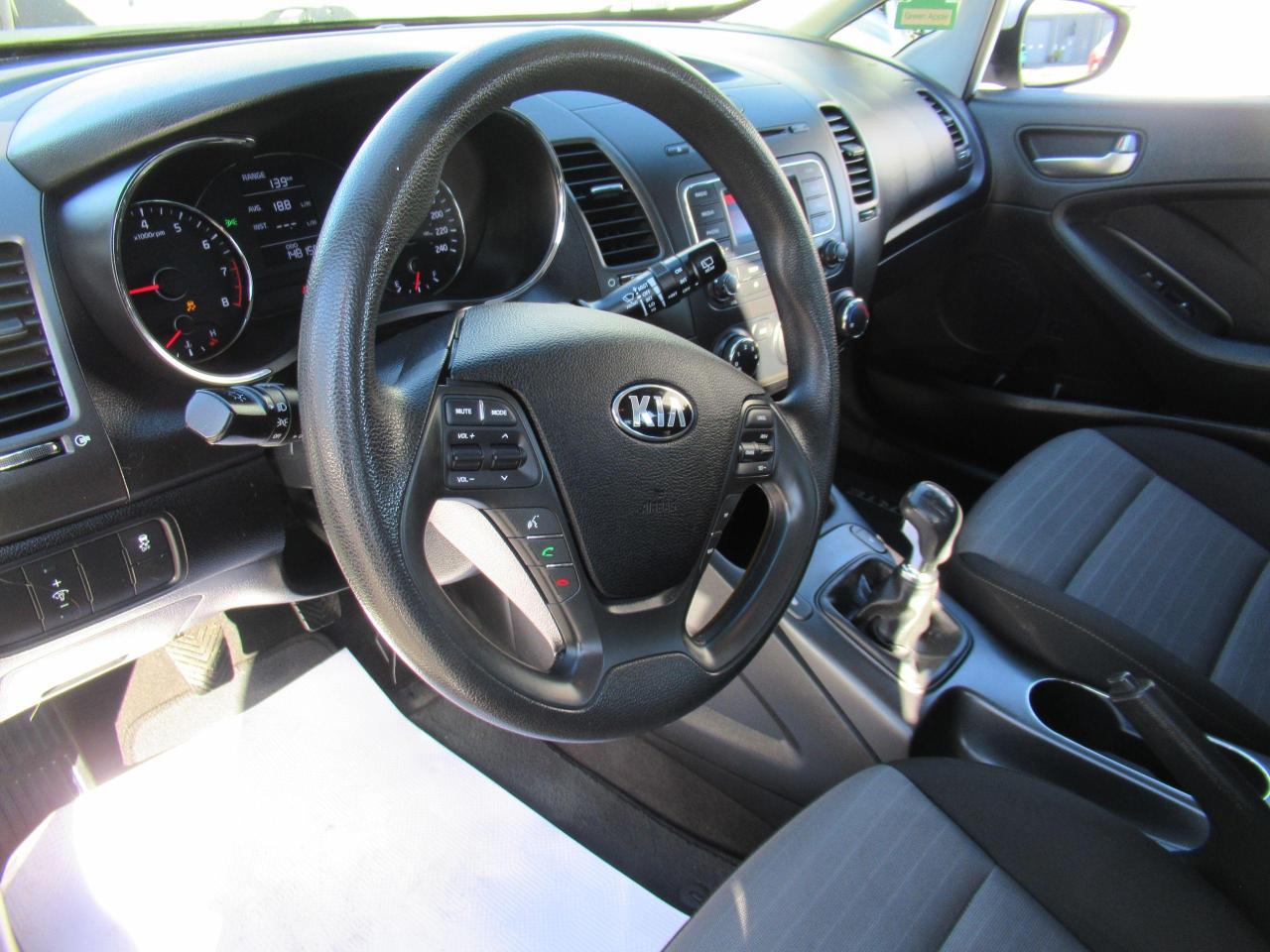 2015 Kia Forte5 LX - Photo #6