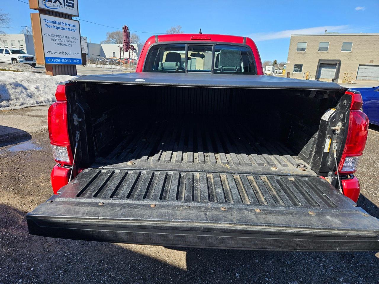 2017 Toyota Tacoma 4WD Access Cab I4 Man - Photo #9
