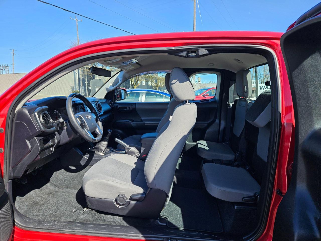 2017 Toyota Tacoma 4WD Access Cab I4 Man - Photo #11