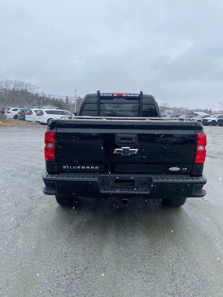 2018 Chevrolet Silverado 1500 LT Photo15