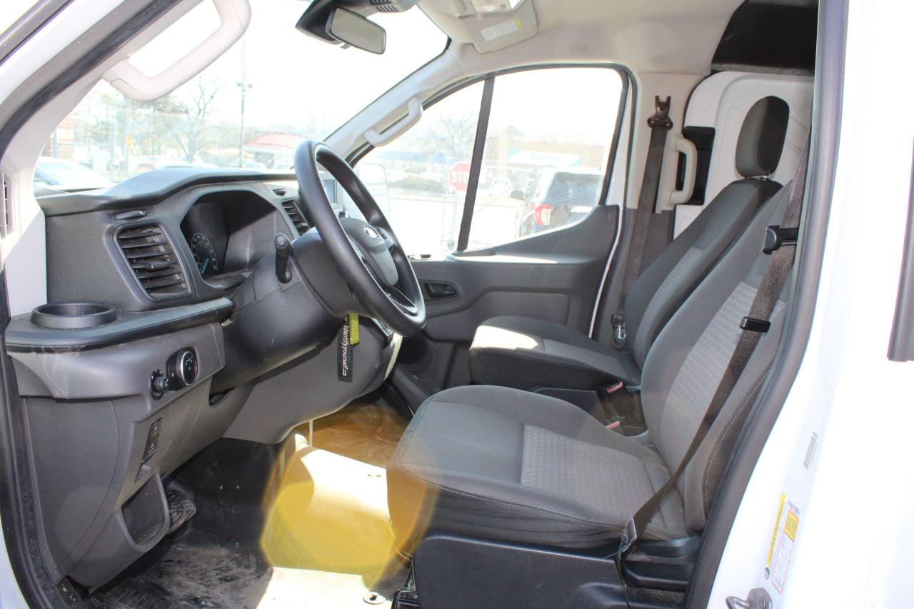 2022 Ford Transit Cargo Van T-250 130" Low Rf 9070 GVWR RWD - Photo #15