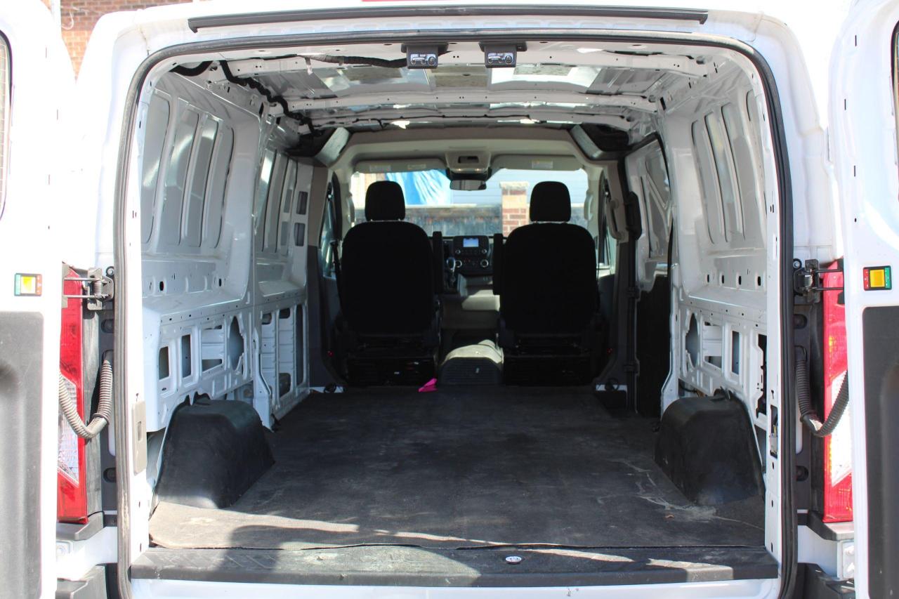 2022 Ford Transit Cargo Van T-250 130" Low Rf 9070 GVWR RWD - Photo #18