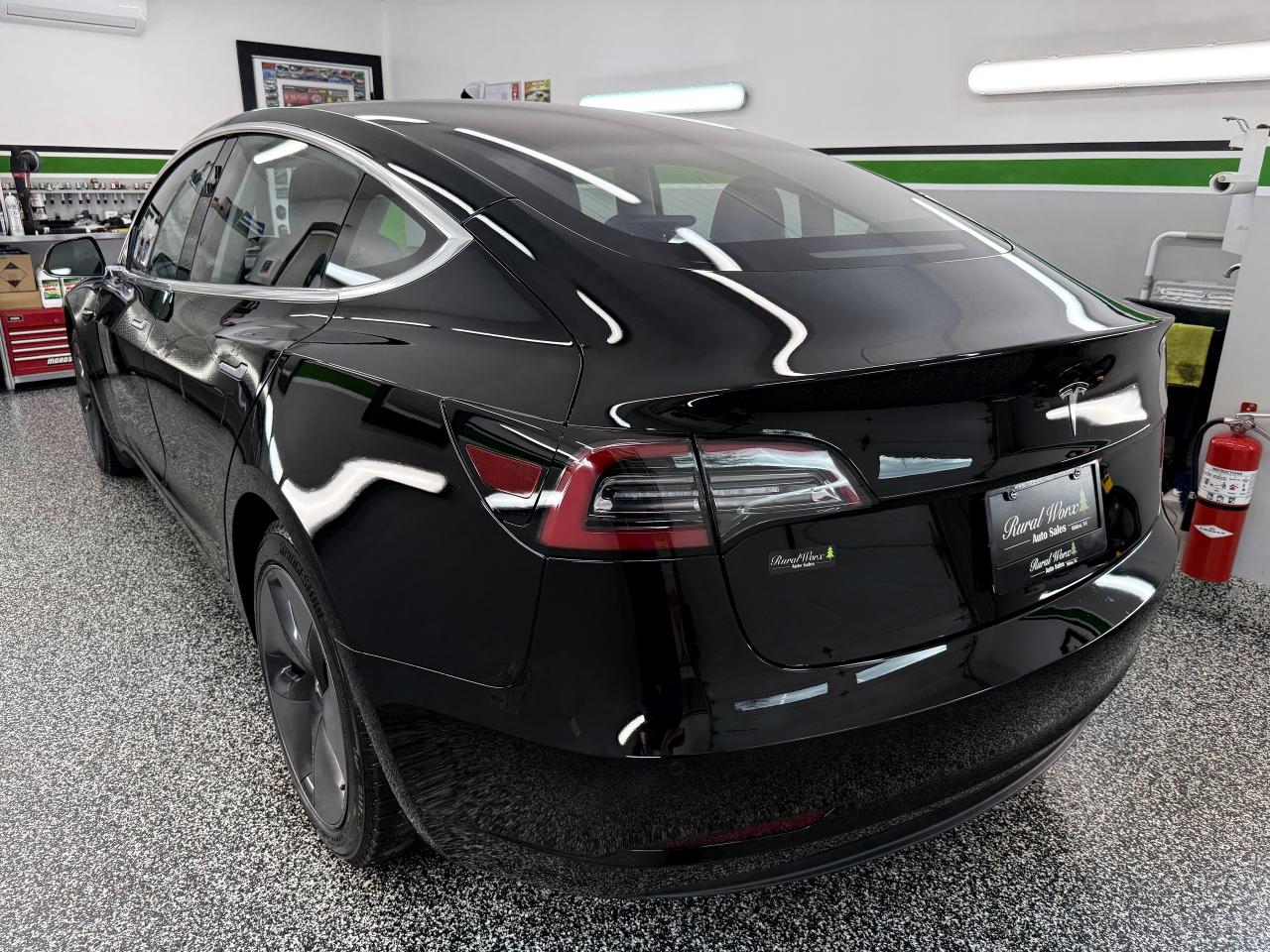 2018 Tesla Model 3 LONG RANGE - Photo #4