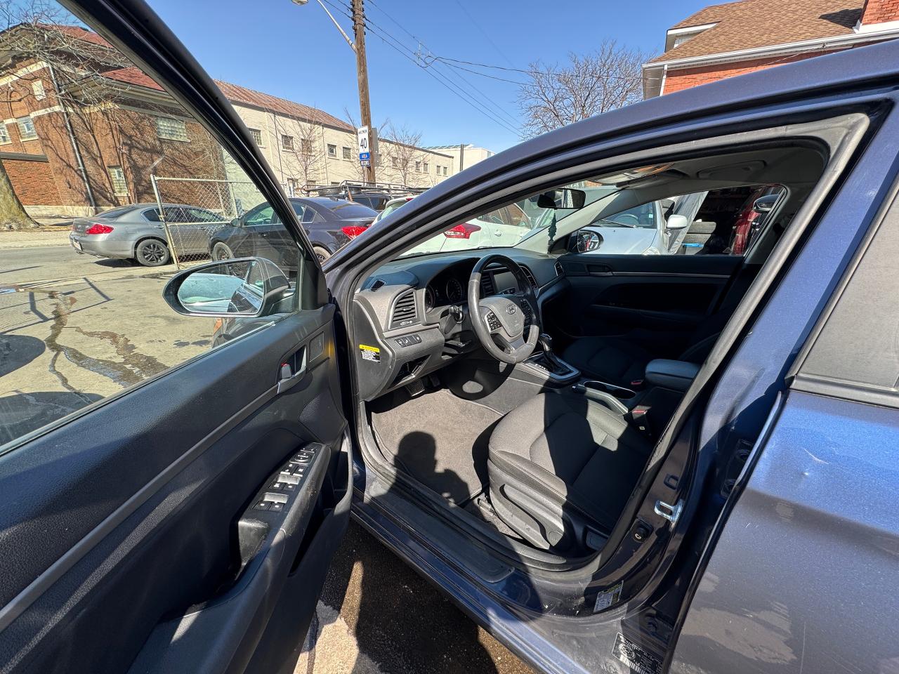 2018 Hyundai Elantra GL AUTO - Photo #9
