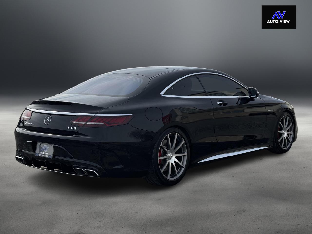 2018 Mercedes-Benz S-Class AMG S63 4MATIC Coupe **CLEAN CARFAX** Photo4