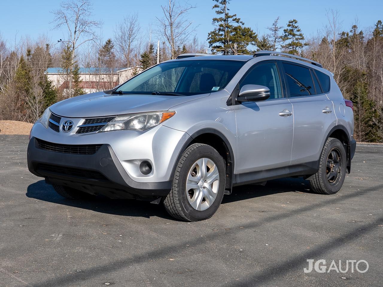2015 Toyota RAV4 AWD 4dr LE