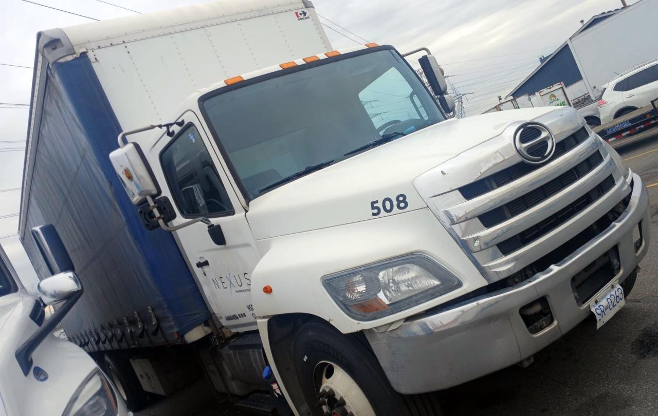 2017 Hino 338  Photo5