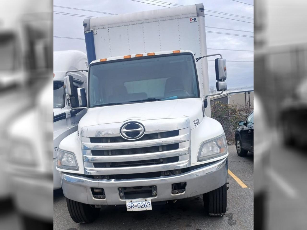 2017 Hino 338  Photo5