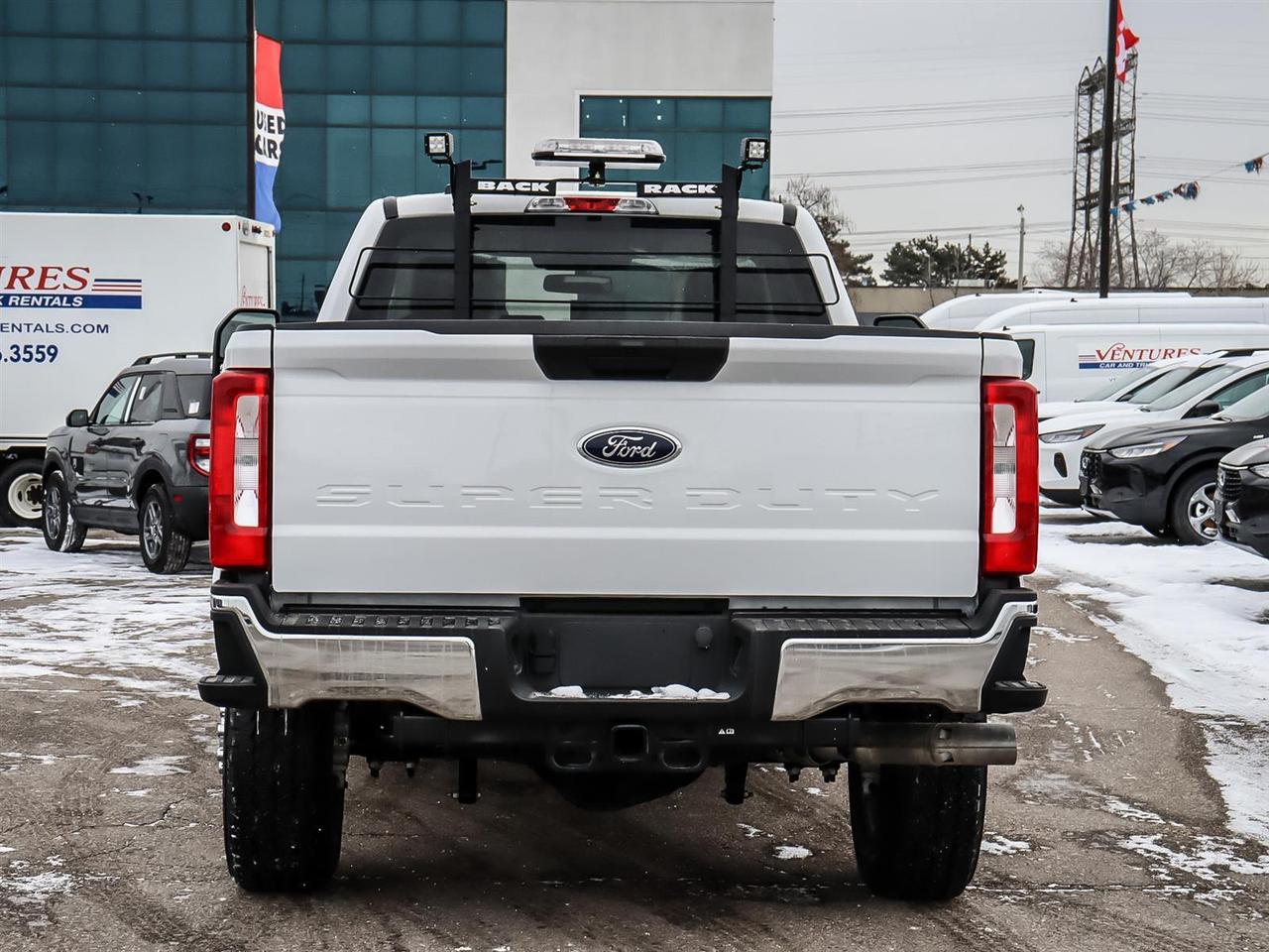 2023 Ford F-350 XLT Photo