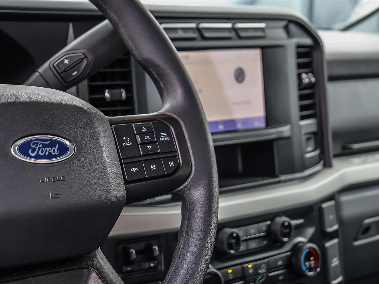 2023 Ford F-350 XLT Photo