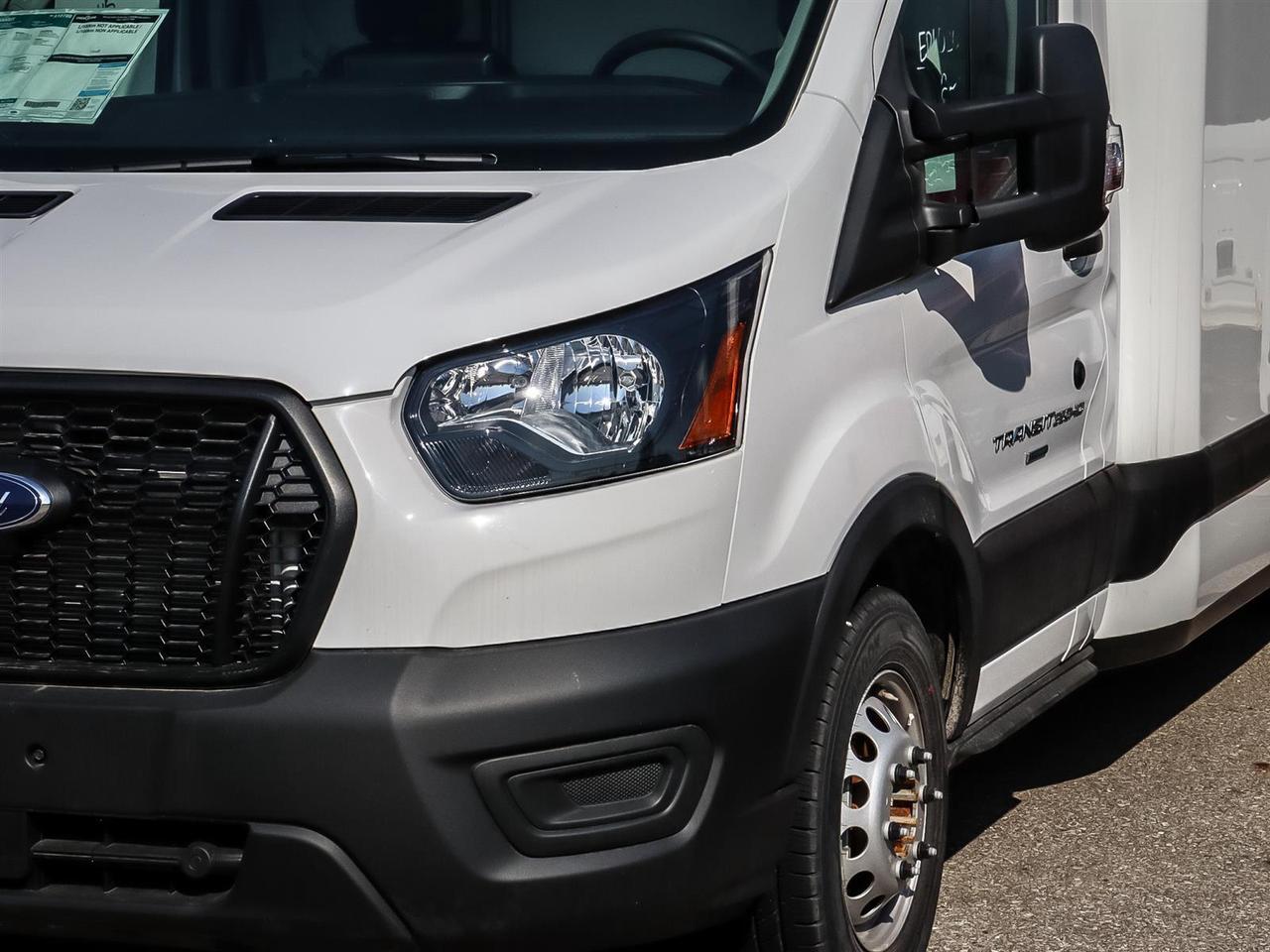 2024 Ford Transit -350 Cutaway Photo1