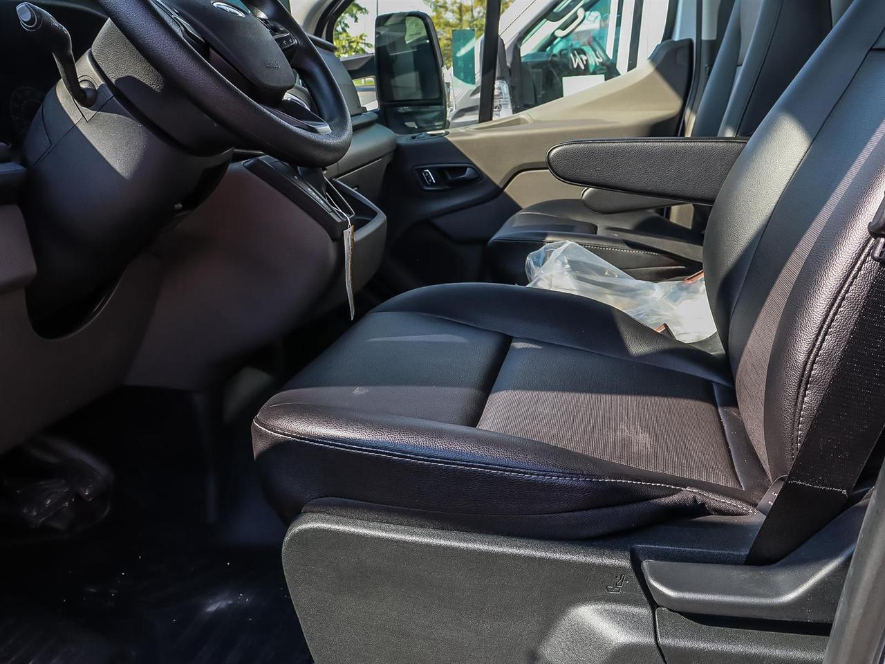 2024 Ford Transit -350 Cutaway Photo