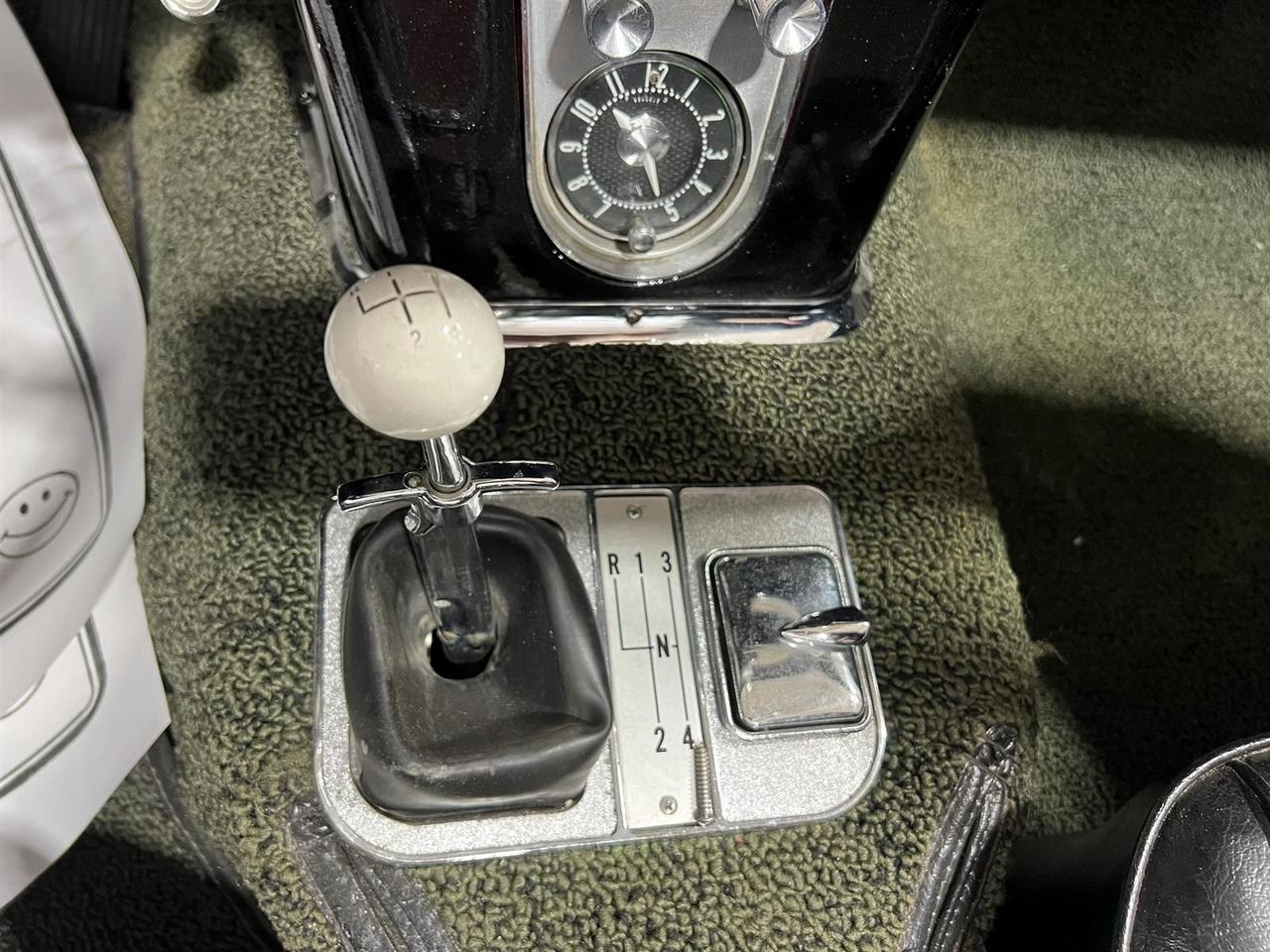 1962 Chevrolet Corvette 327 V8 | Air Conditioning Photo