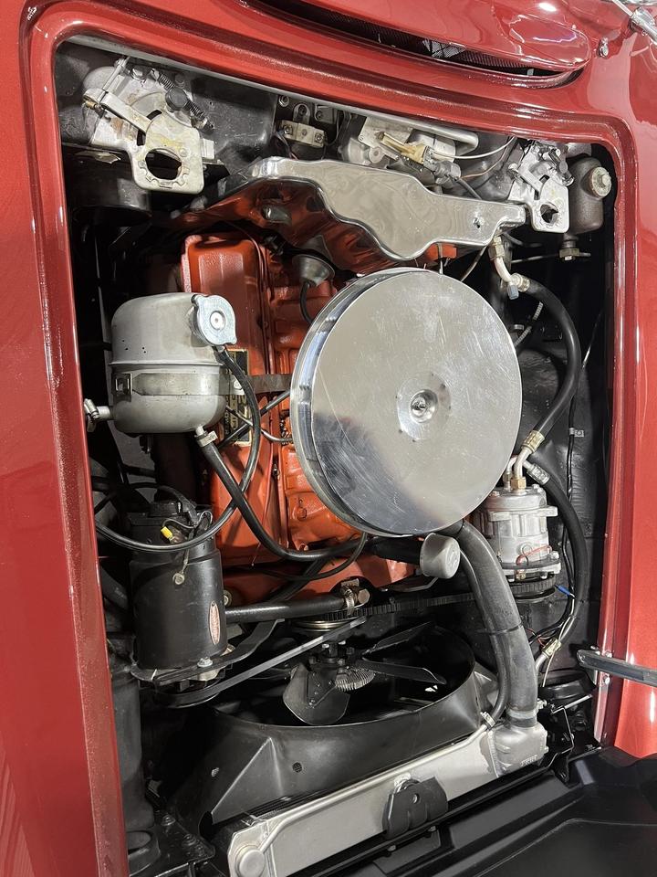 1962 Chevrolet Corvette 327 V8 | Air Conditioning Photo