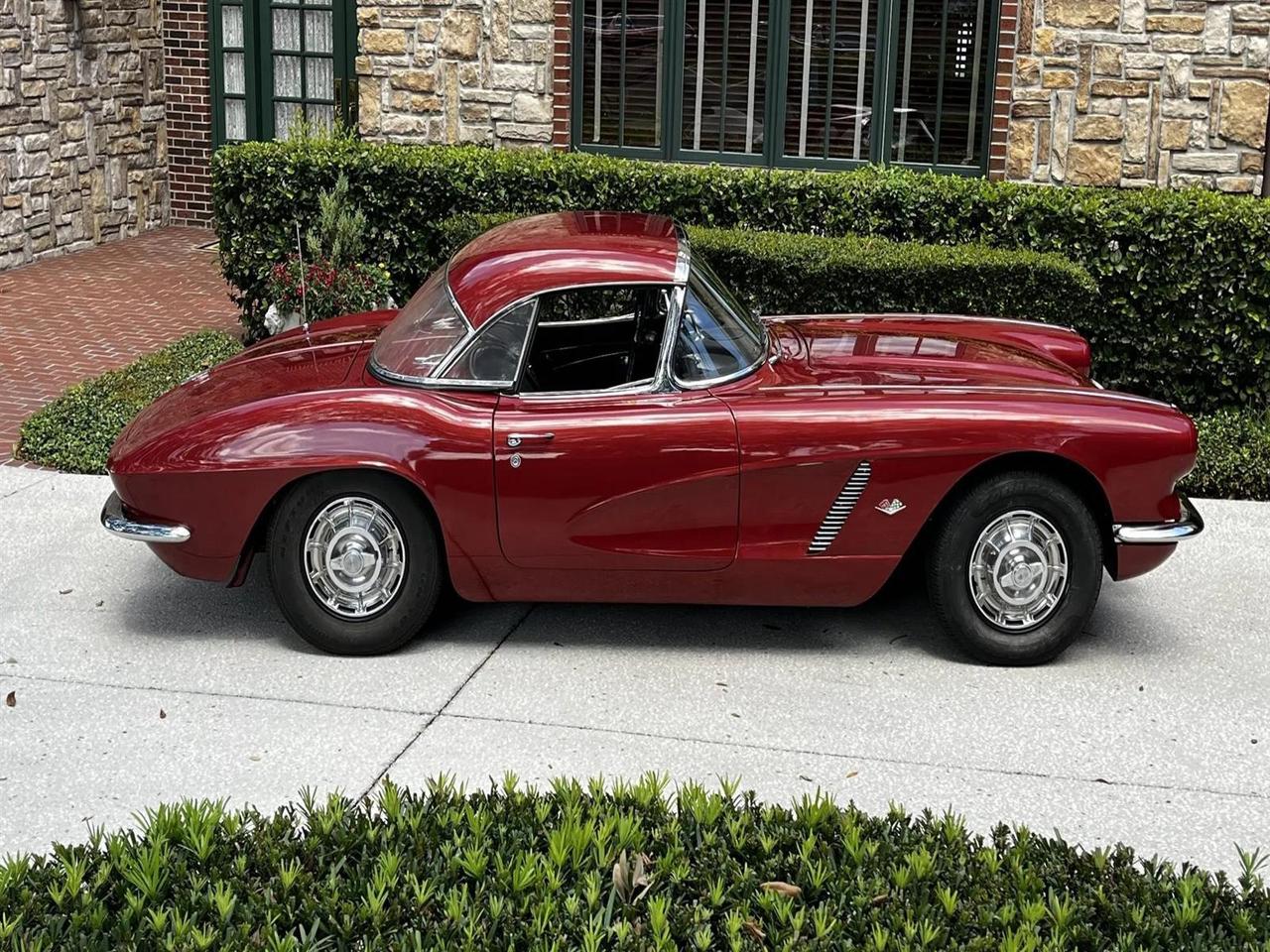 1962 Chevrolet Corvette 327 V8 | Air Conditioning Photo