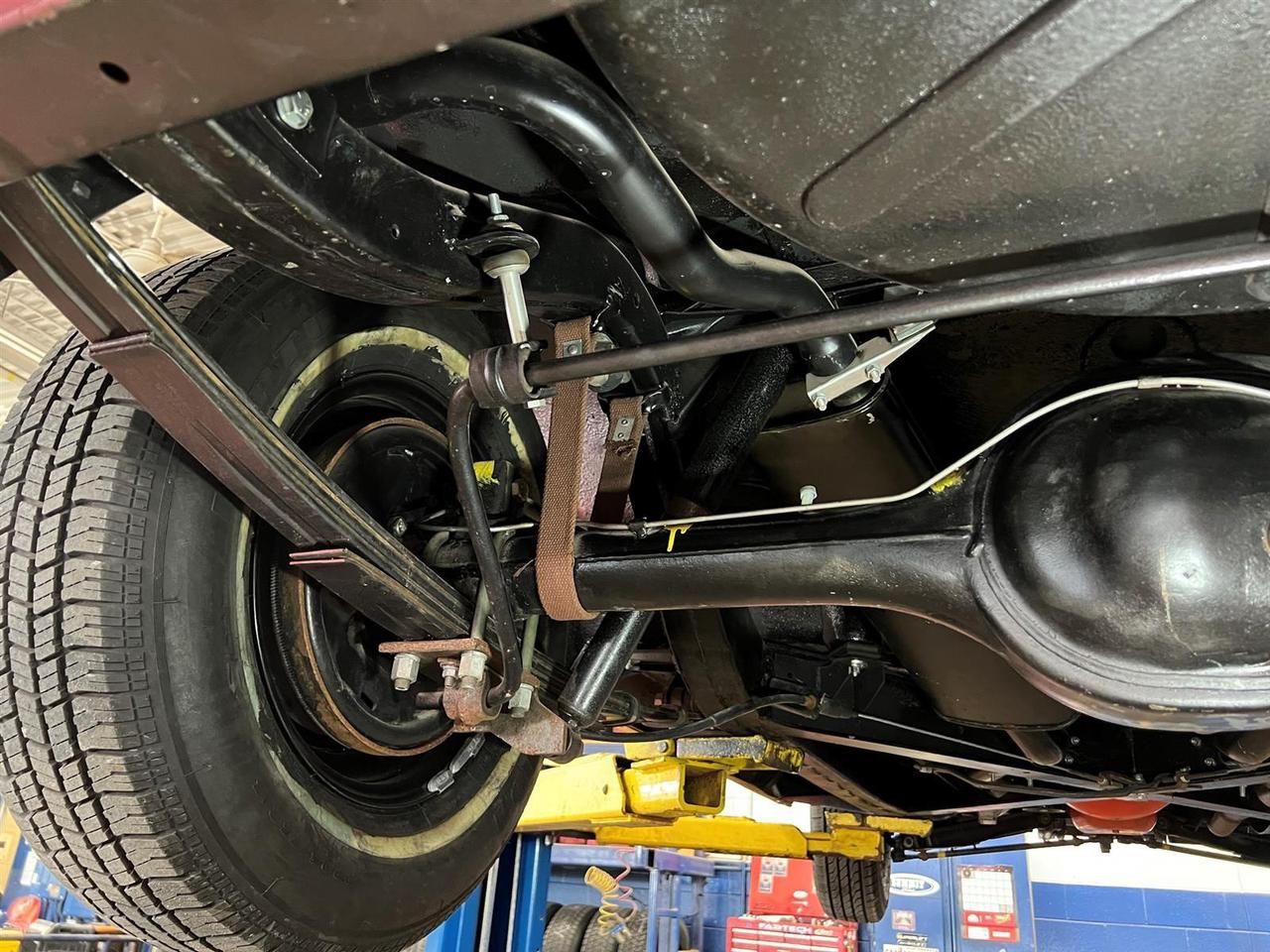 1962 Chevrolet Corvette 327 V8 | Air Conditioning Photo