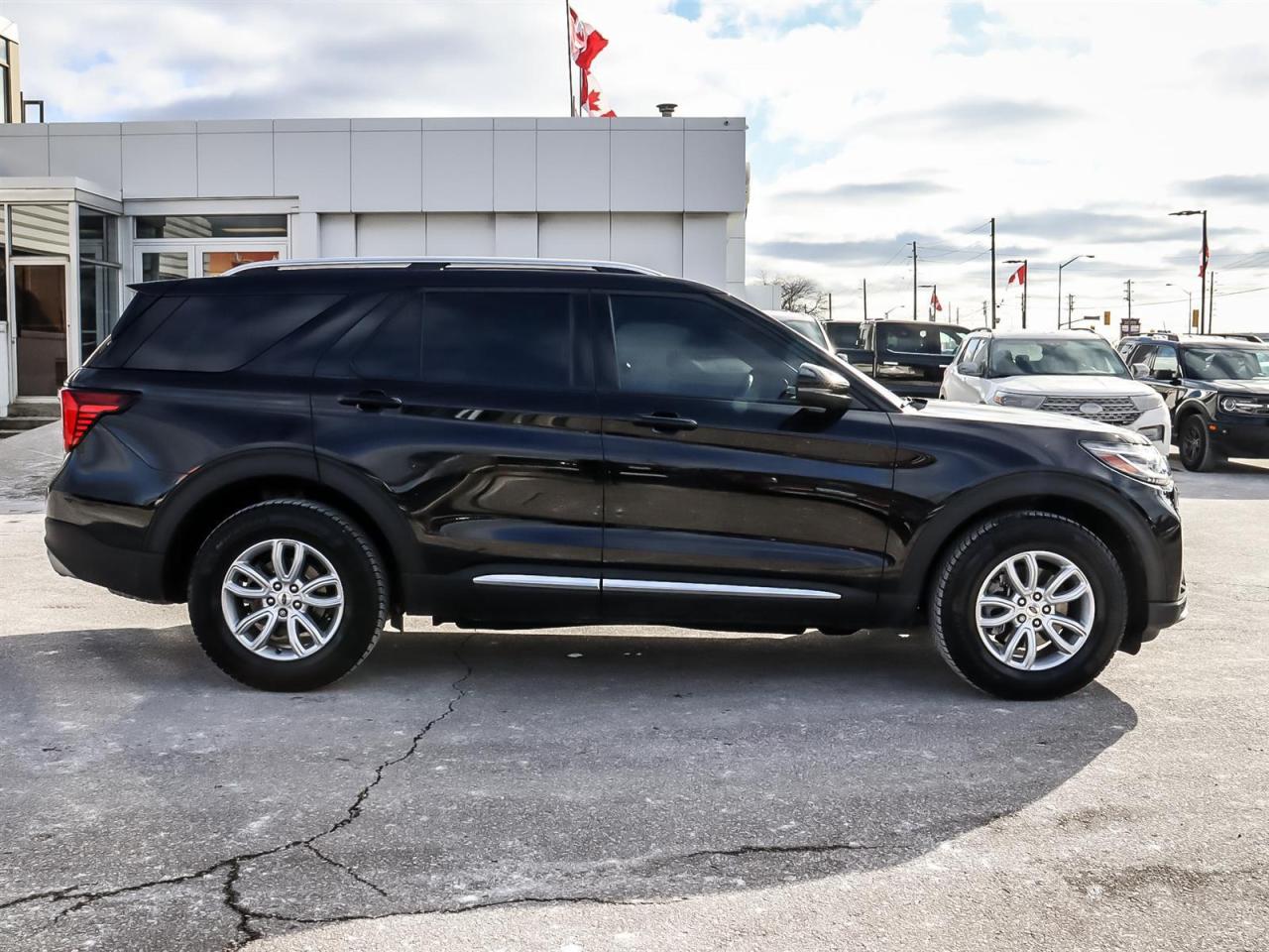 2025 Ford Explorer Platinum |  Ultimate Pkg. | Photo2