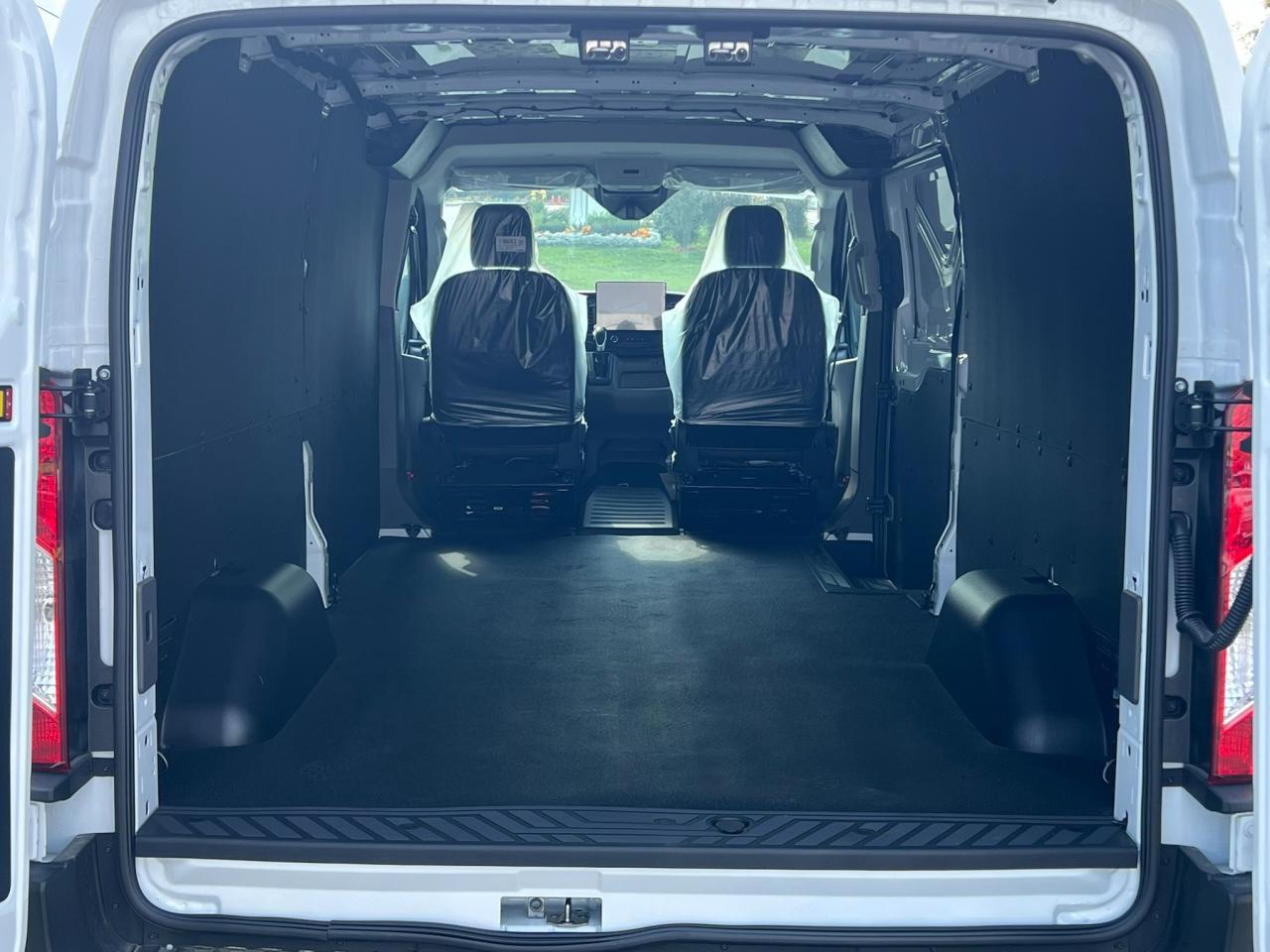 2025 Ford Transit 150  Photo