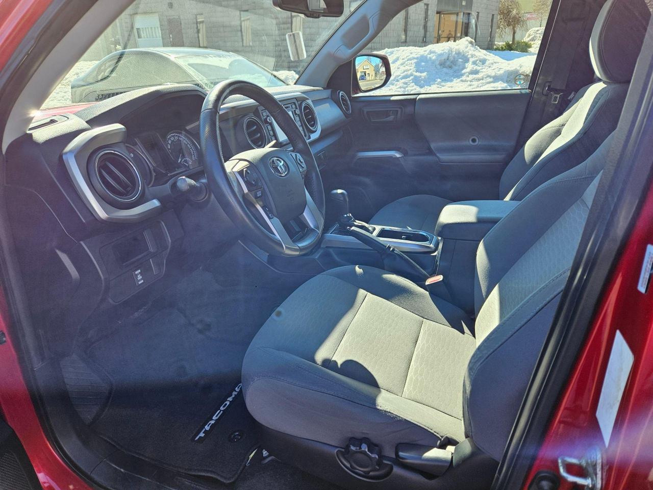 2017 Toyota Tacoma SR5 - Photo #11