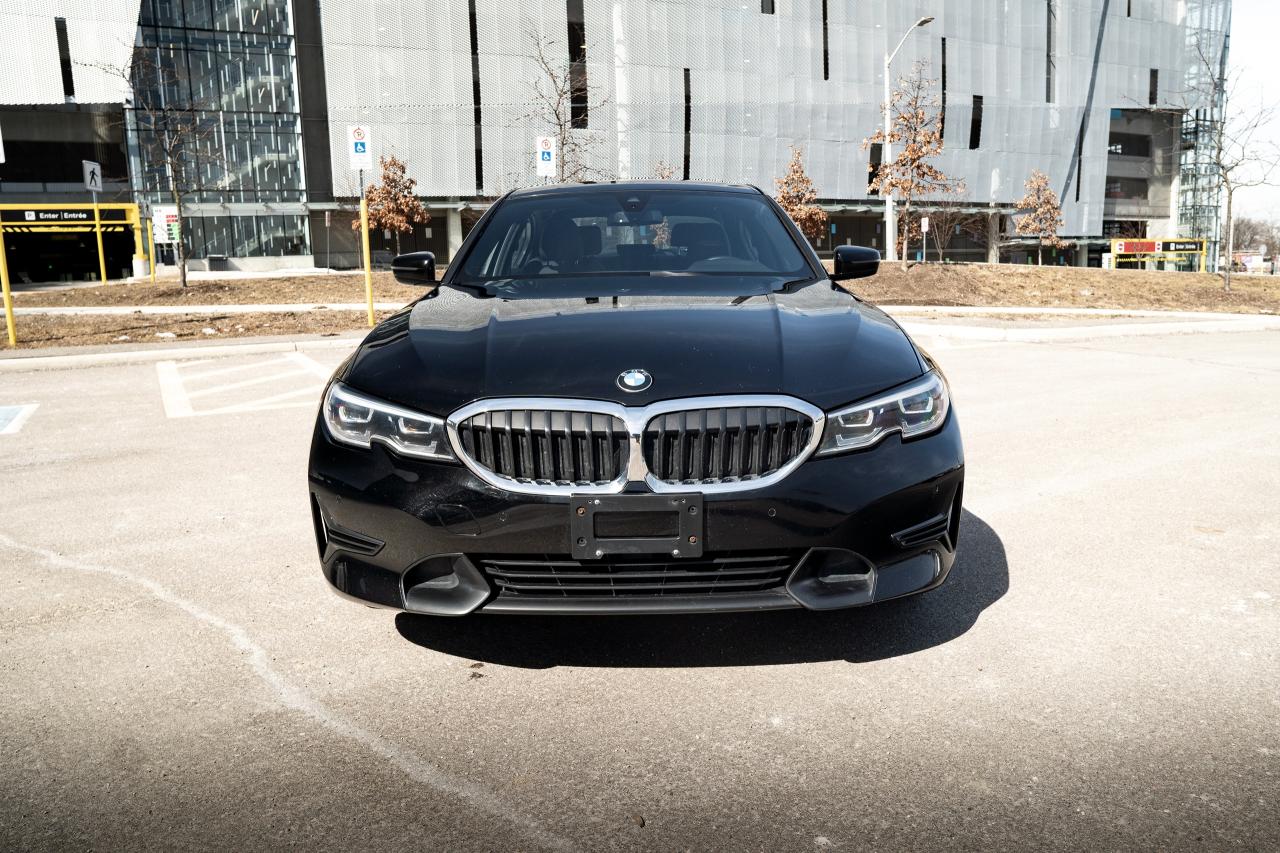 2021 BMW 3 Series 330i xDrive | TECH PACKAGE | - Photo #2