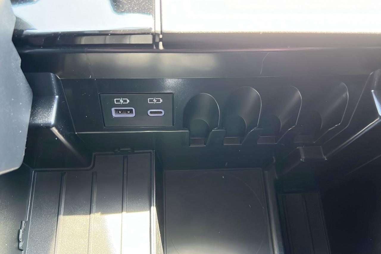 2025 Toyota Tundra Hybrid Crewmax Limited TRD PRO Photo