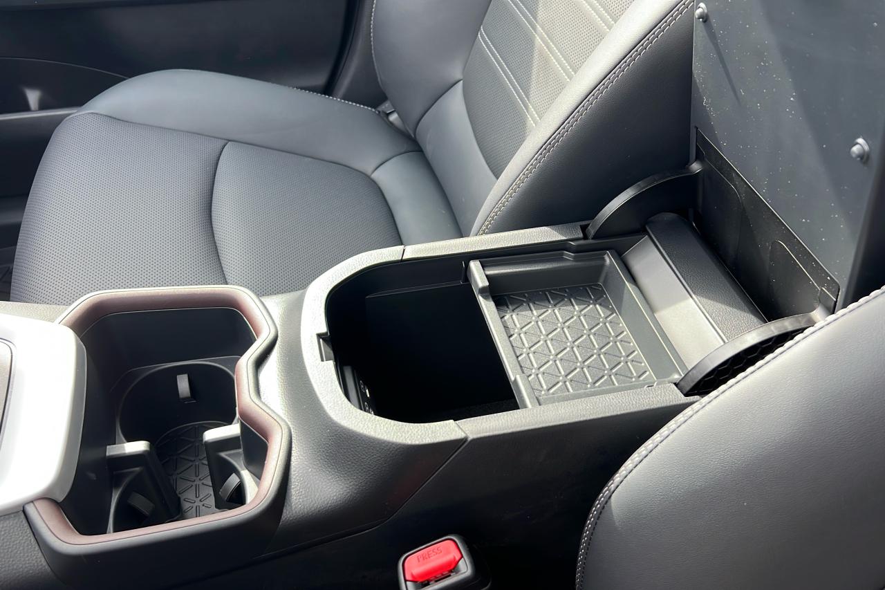 2025 Toyota RAV4 LIMITED  Photo