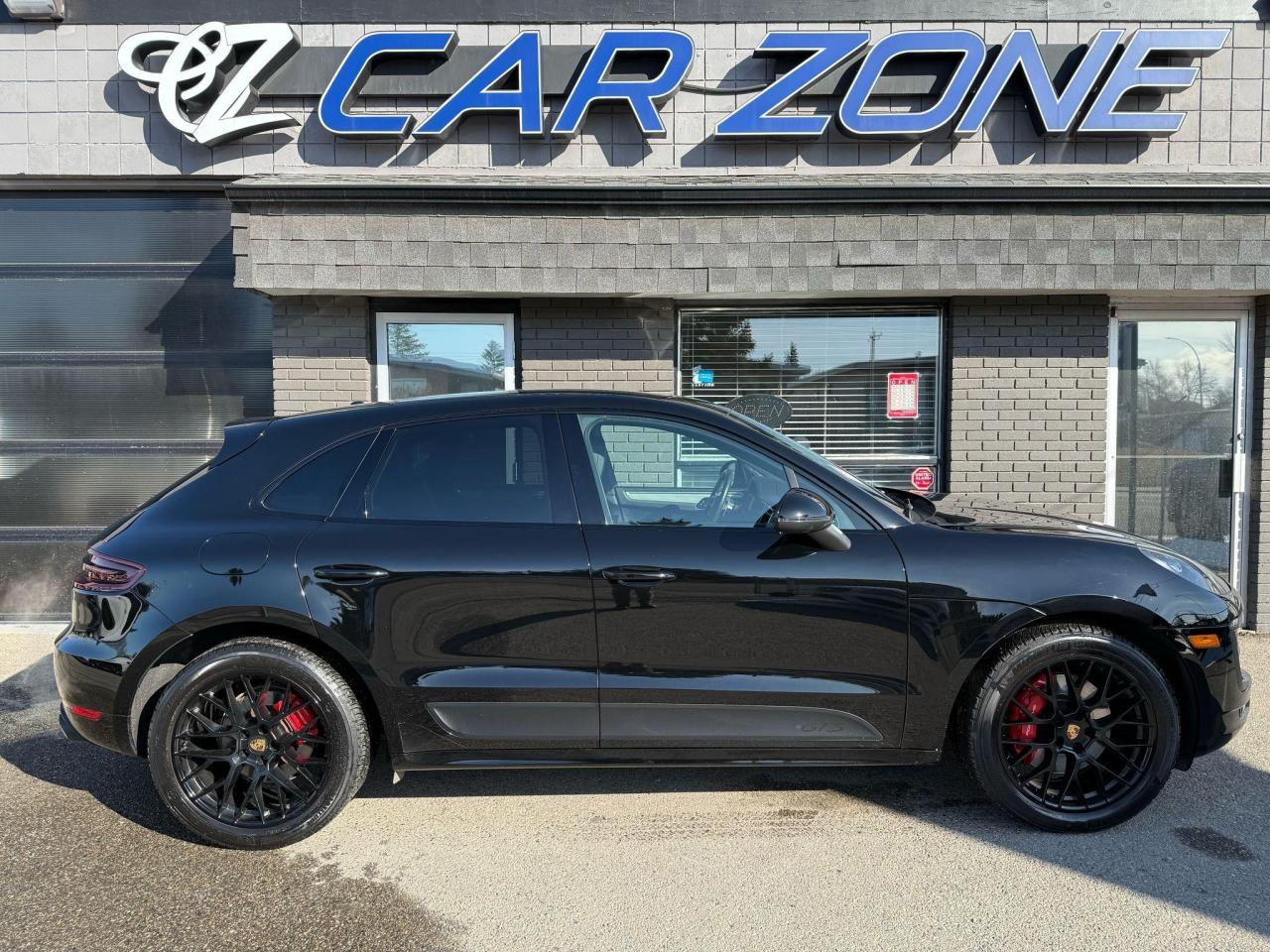 2018 Porsche Macan GTS AWD - Photo #2