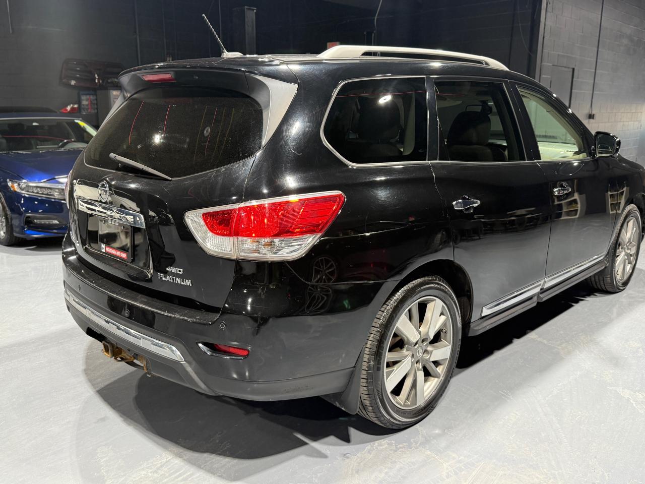 2013 Nissan Pathfinder S AWD - Photo #4