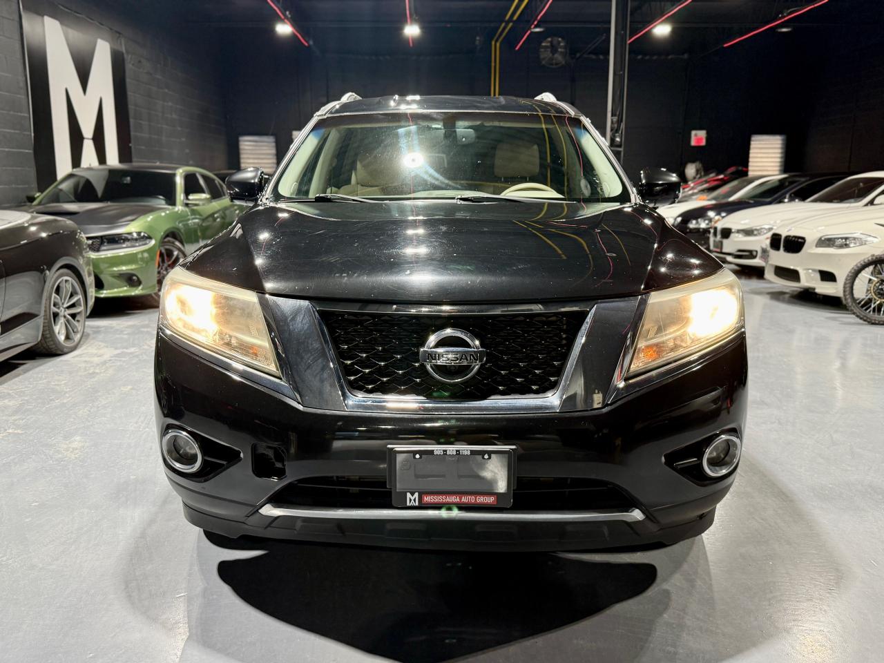 2013 Nissan Pathfinder S AWD - Photo #2