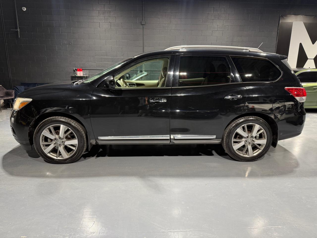 2013 Nissan Pathfinder S AWD - Photo #6