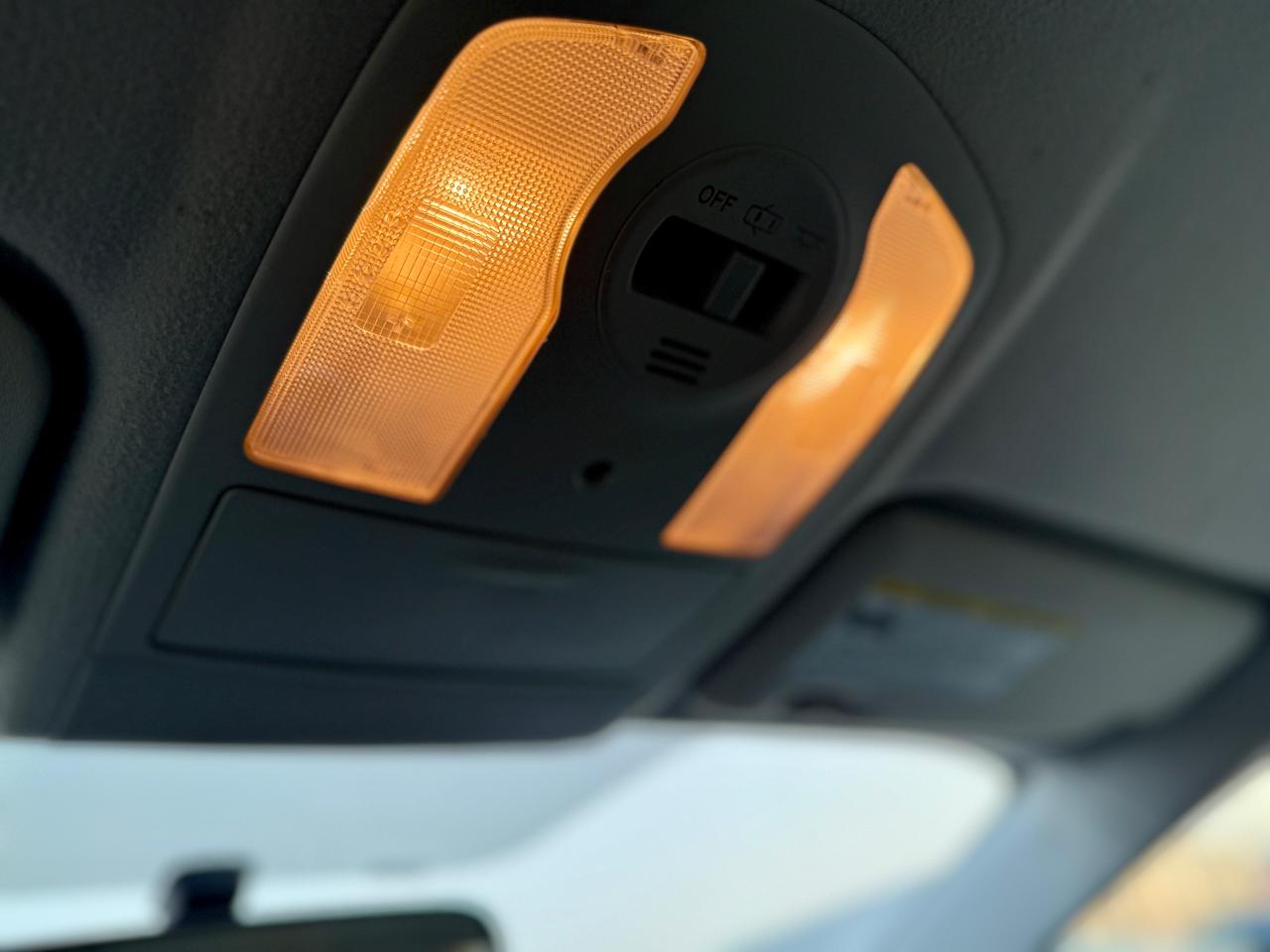 2010 Toyota Prius Hybrid - Photo #15
