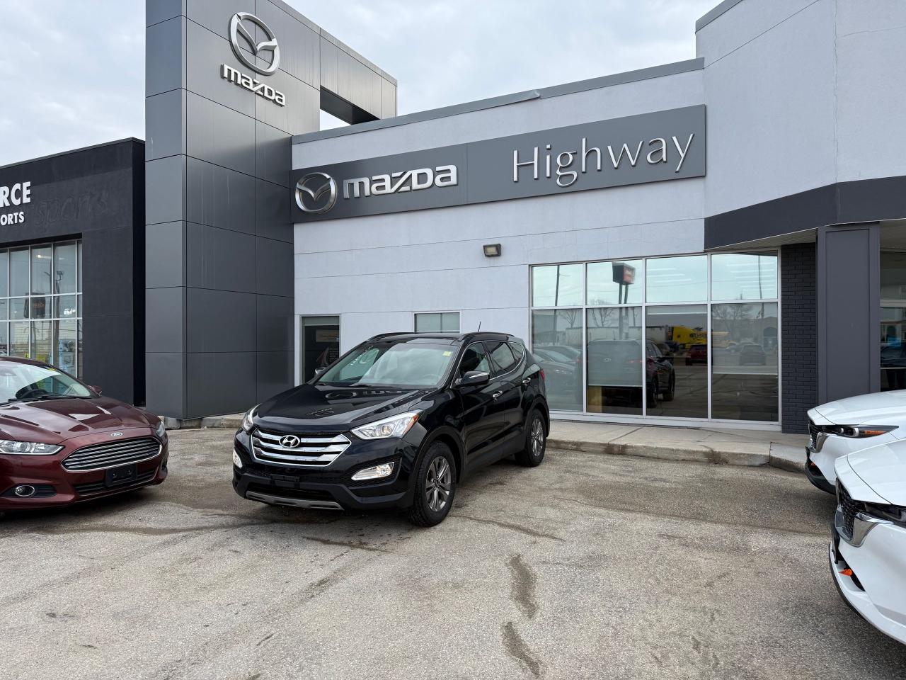 Used 2016 Hyundai Santa Fe Sport 2.4 Luxury AWD 2.4L Luxury for sale in Steinbach, MB