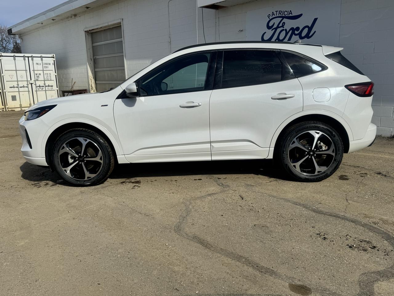 2023 Ford Escape ST-Line Select Photo4
