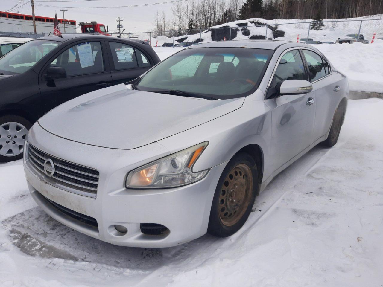 Used 2011 Nissan Maxima SV for sale in Jonquière, QC