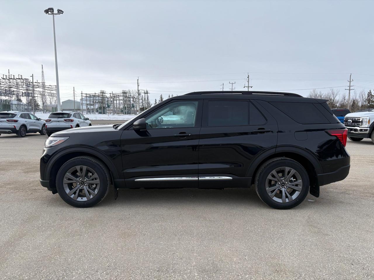 2025 Ford Explorer ACTIVE 4WD Photo4