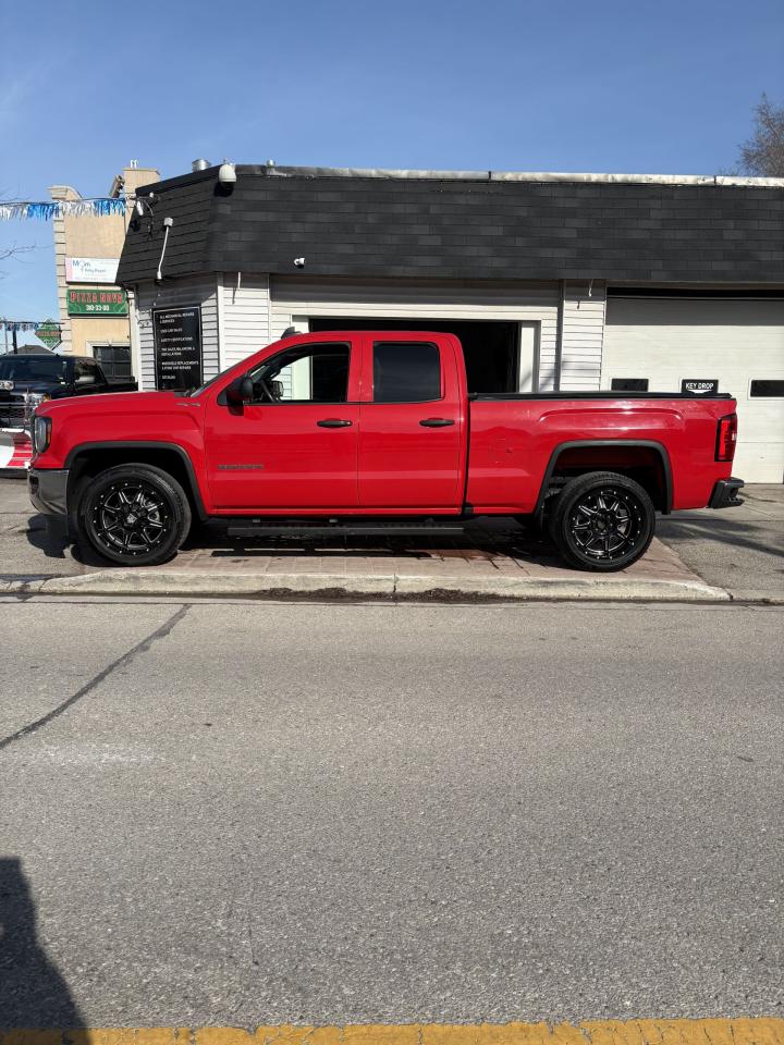 2017 GMC Sierra 1500 4WD DOUBLE CAB 143.5" - Photo #2