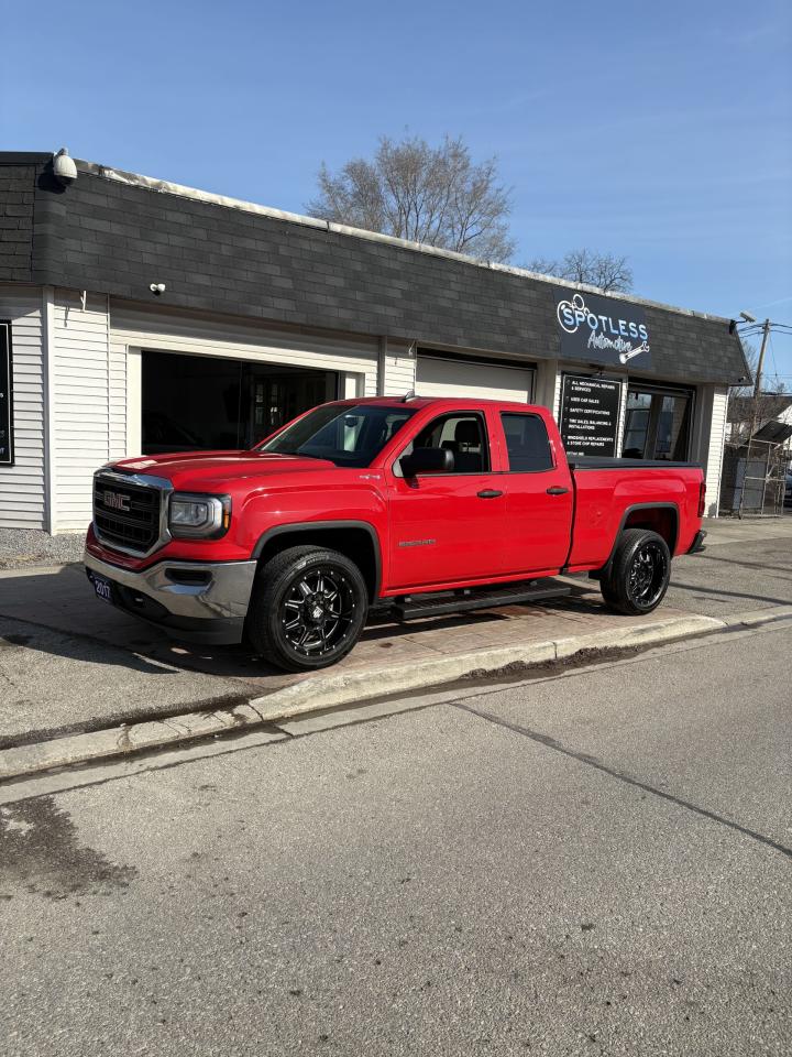 Used 2017 GMC Sierra 1500 4WD DOUBLE CAB 143.5