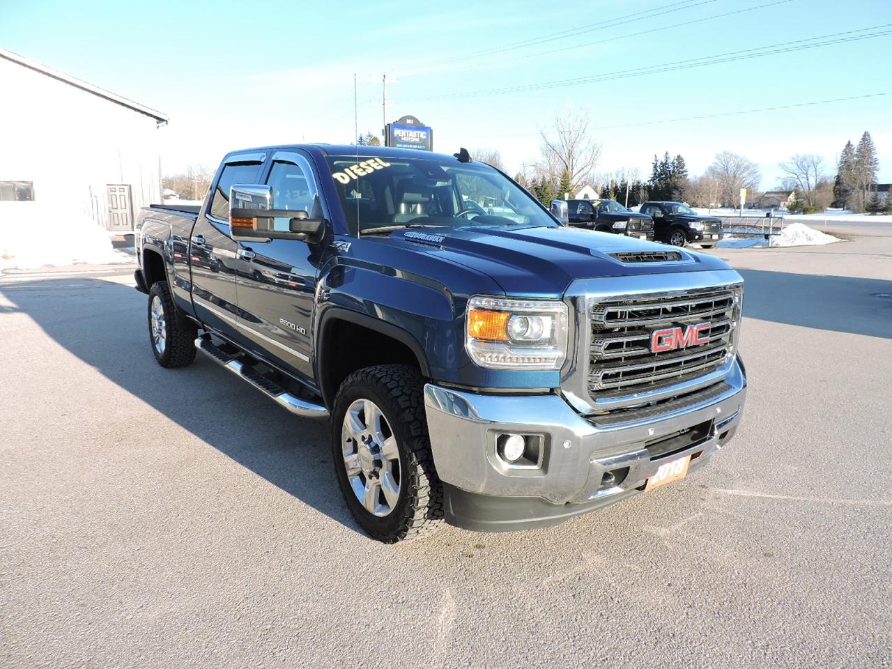 2018 GMC Sierra 2500 SLT 6.6L Duramax  4X4 Leather Loaded Only 137000KM