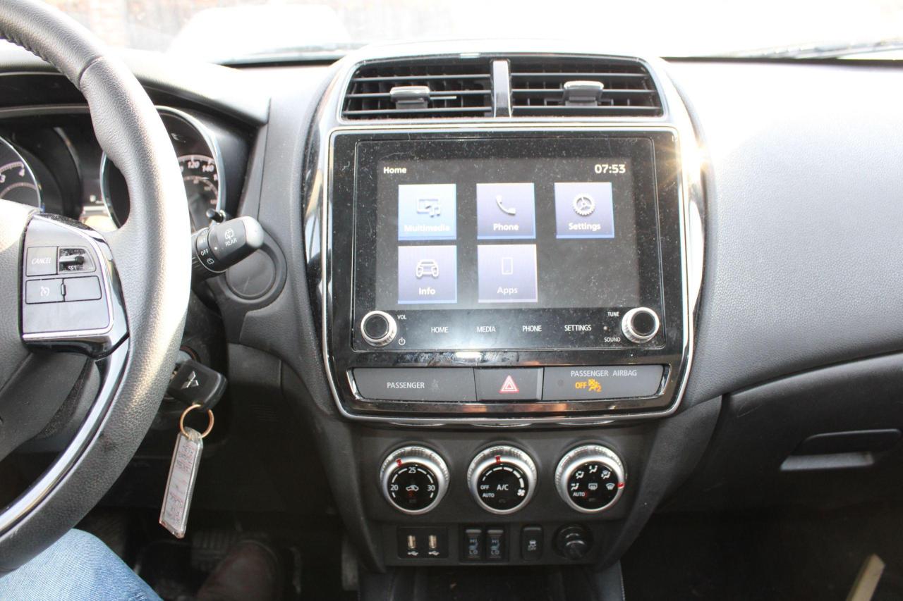 2023 Mitsubishi RVR SE AWC - Photo #9