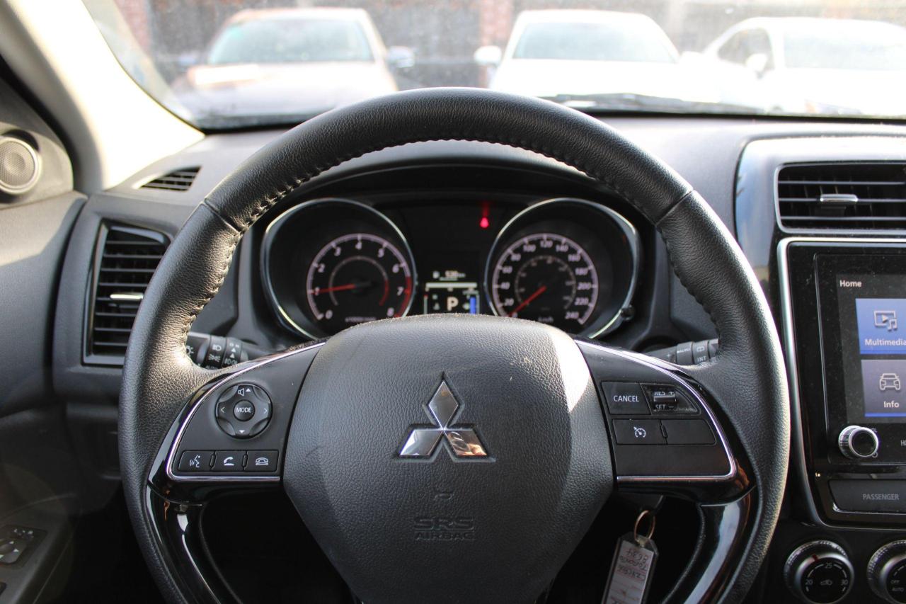 2023 Mitsubishi RVR SE AWC - Photo #13