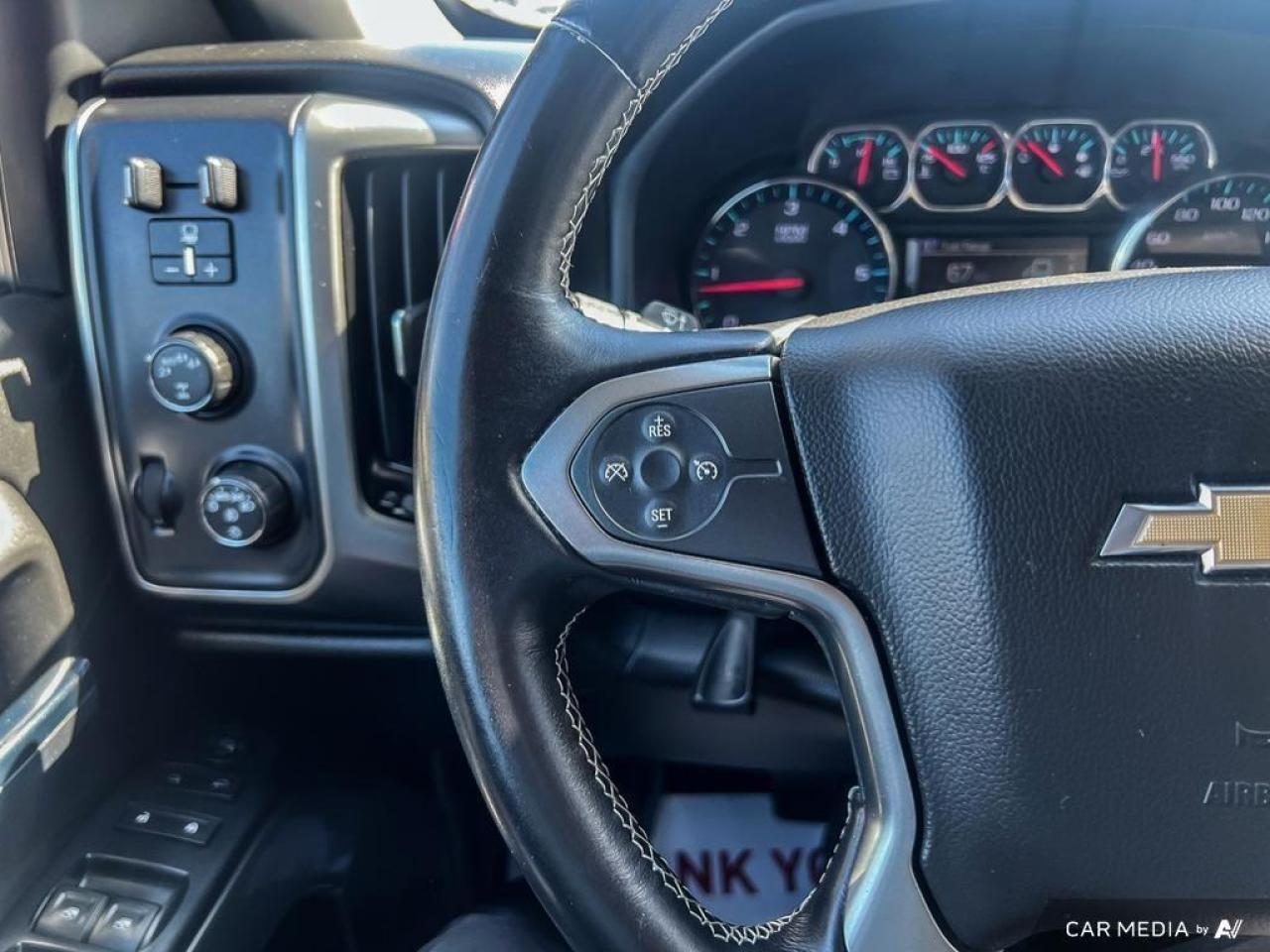 2017 Chevrolet Silverado 1500 LT / CREW CAB / 4WD / REVERSE CAM / NO ACCIDENTS - Photo #21