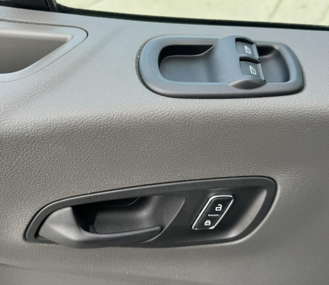 2023 Ford Transit T-350 130" Med Rf 9500 GVWR RWD Photo